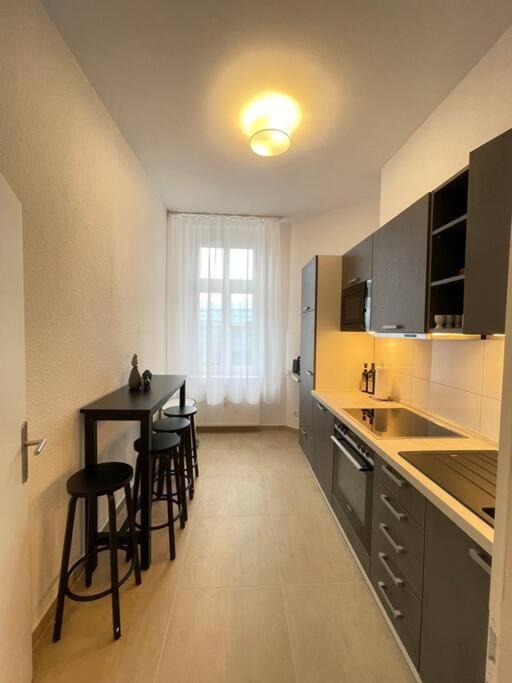 Lucky Stays Ls10 - Vollausstattung - Zentrum - Aufzug - Grosse Kueche - 2 Zimmer - Smart-Tv Magdeburg Eksteriør billede